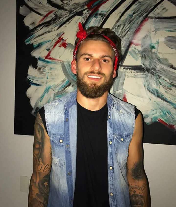 liberta___depre's tweet image. E aí @lucaslima que estilo é esse em pai? Kkkkkkkkkkkkkk