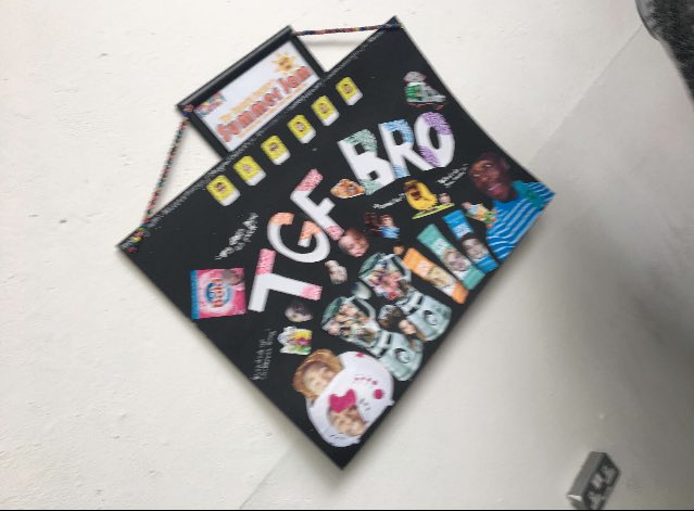 laurenfellowsxo's tweet photo. The poster we made though 😂 @aliceeyyy 

@JayFromTGF 
@RomellHenryTgf https://t.co/WhvWqTU8Gj