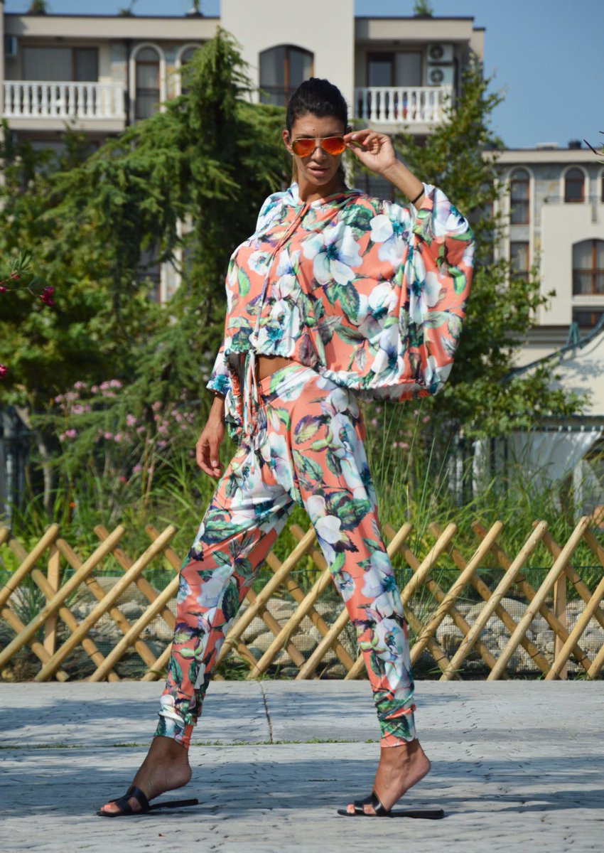 SSDfashion's tweet image. Plus Size Maxi Set, Loose Hooded Sweatshirt, Extravagant Woman Drop Cr… etsy.me/2rVMAso #dresses #ElegantSet