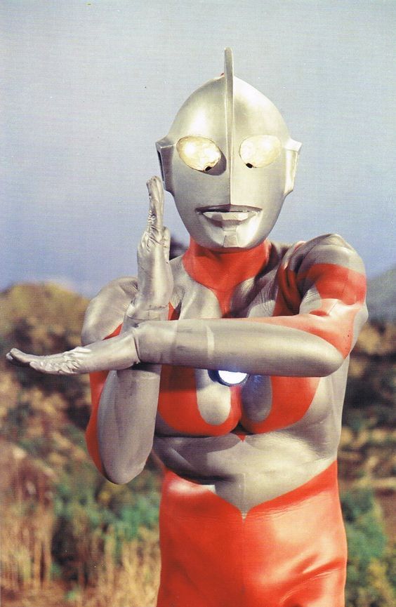 PhotosHistos's tweet photo. Ultraman, 1966 #histoire #télé https://t.co/tnn9puz6Nq