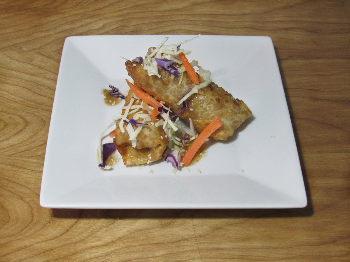 MVDressingCo's tweet photo. #Tofu #Sesame #Eggroll! With plenty of #ToastedSesame Dressing! Perfect 4 your next summer #party! https://t.co/VT1jGbTAL9