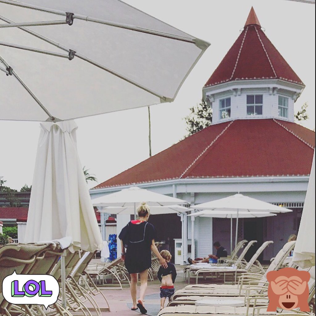 JayOrwig's tweet photo. Stay classy, Orwig family. 😃🇺🇸 @mrsorwig #henryjay #wdw https://t.co/mAFIbBcV12