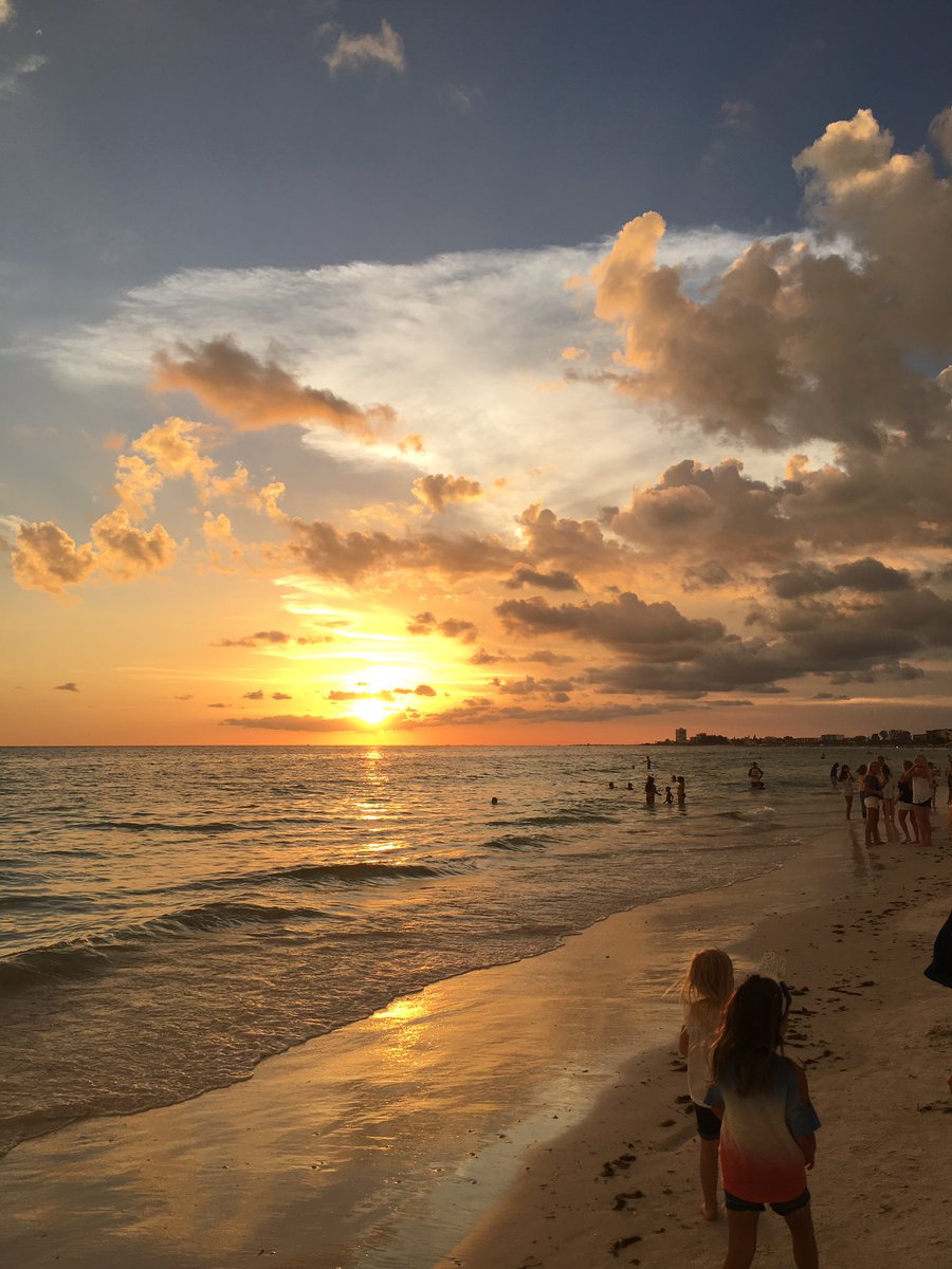 CalebSJones's tweet photo. Please bring me back to paradise !🏝🤙🏼 https://t.co/I2dlLnyLn6
