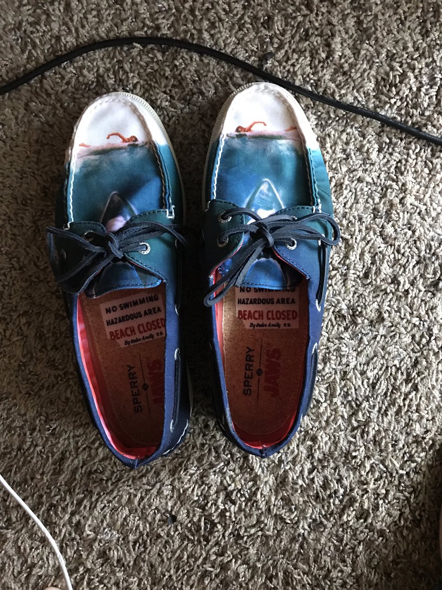RossowEsq's tweet photo. In honor of @SharkWeek, my Jaws @sperrytopsider's have made an appearance! #SharkWeek2017 #sharkweek #badweektobeaseal #jaws #sperry https://t.co/rH4lujNWtM