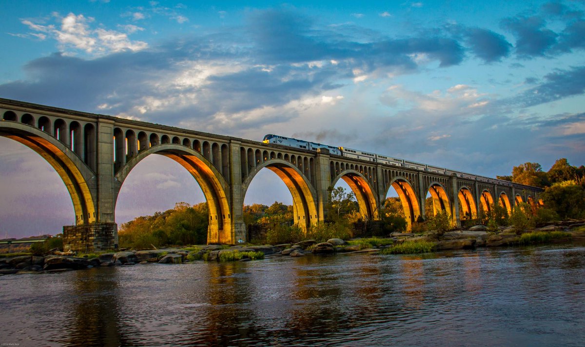 Tour de Midnight (TourdeMidnight) Twitter