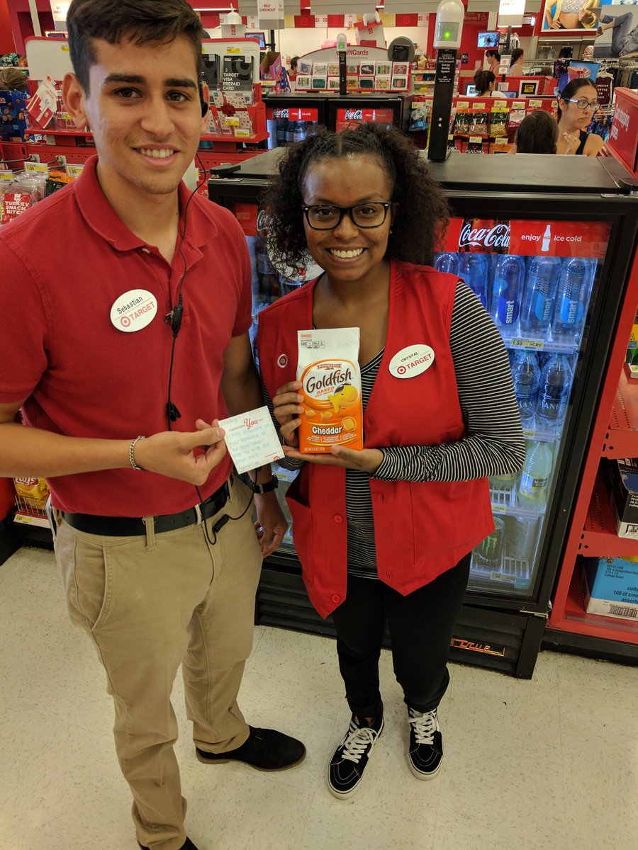 Amazing work <a href="/Sebas_Villalo/">Sebastian Villalobos</a> recognizing Crystal helping guests save 5%!!! #tgtinterns2017 #1843themachine