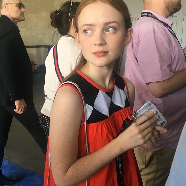 stbrfanclub's tweet photo. Sadie Sink, nova integrante do elenco, via Instagram: "A Comic Con de San Diego foi uma experiência muito divertida" #StrangerThingsSDCC https://t.co/am05Qovt3c