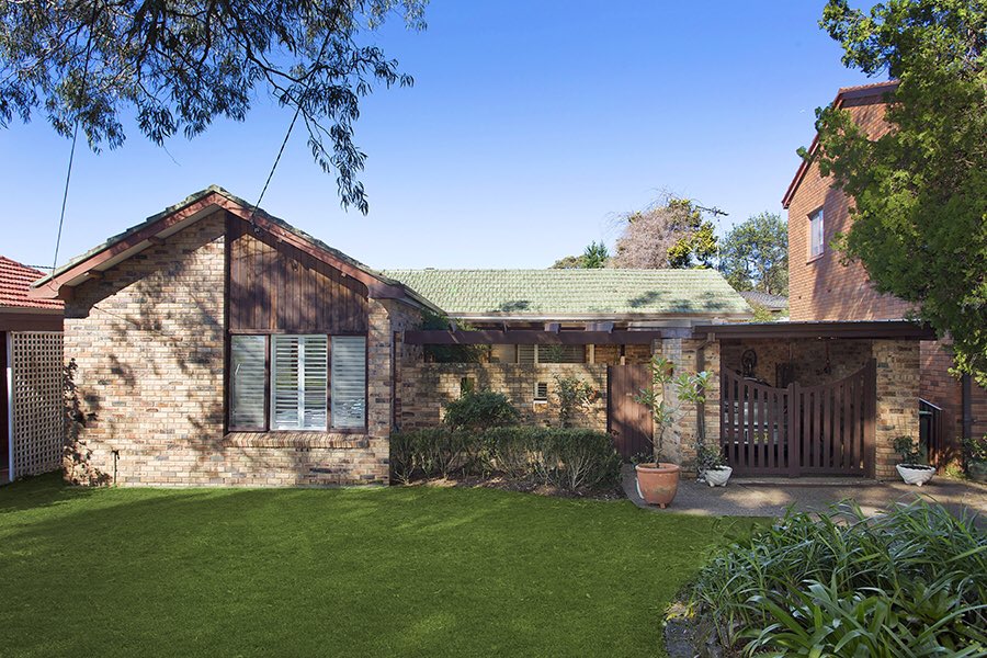 BelleLugarno's tweet photo. Now Selling: 21 Caledonia Crescent, Peakhurst
SINGLE LEVEL LIVING IN SOUGHT AFTER FAMILY NEIGHBOURHOOD
#bellepropertylugarno https://t.co/T5LEHvdFNN