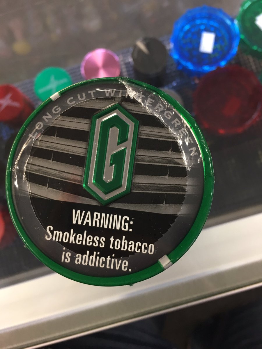 CigaretteWorld4's tweet photo. those new grizzly wintergreen cans!! #chewtobacco https://t.co/VtdgcVx6PK