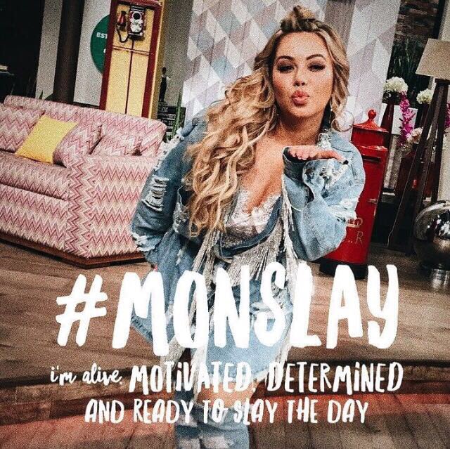 01TCH23's tweet photo. #Repost @bossbeenation
・・・
Happy #Monslay 🐝❣ #ChiquisRivera #BossBees #Monday #Quote #BossBeeNation #TeamChiquis1 #TeamChiquis23 https://t.co/Kt8IGjGoMI