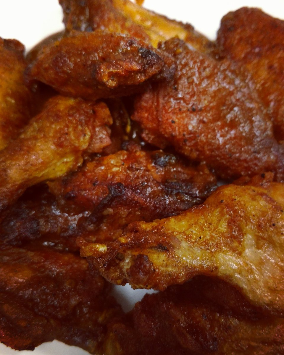 Play_Mayfield's tweet photo. You know you want to try our mouth watering wings in our home made sauce!! #fromscratchkitchen https://t.co/eGM3X8emYE