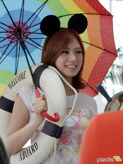 ogcmlpics's tweet photo. ♡ lizzy ♡ https://t.co/YMf6b0Sxaj