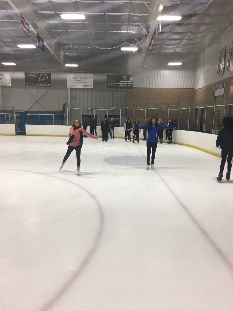 Char_Checkmates's tweet photo. Skating @xicenter tonight for boot camp #ChooseTheCheckMates https://t.co/hw0jANZ4GS