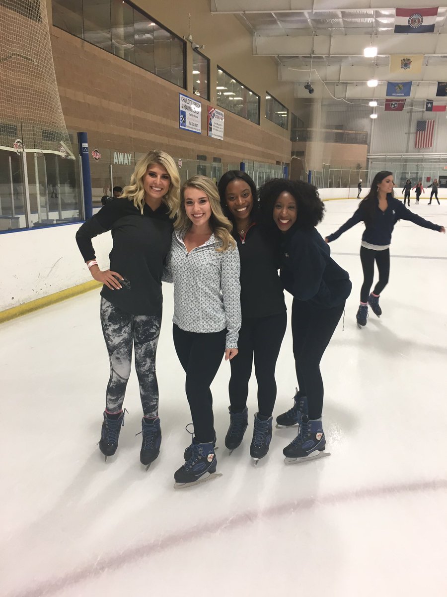 Char_Checkmates's tweet photo. Skating @xicenter tonight for boot camp #ChooseTheCheckMates https://t.co/hw0jANZ4GS
