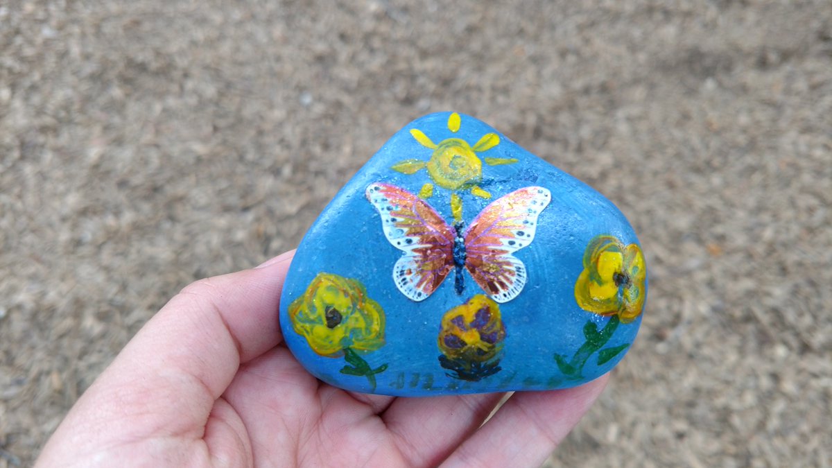 pi_mills's tweet photo. Found a beautiful rock at Memorial Park #RORF https://t.co/UUDHfgfGwh