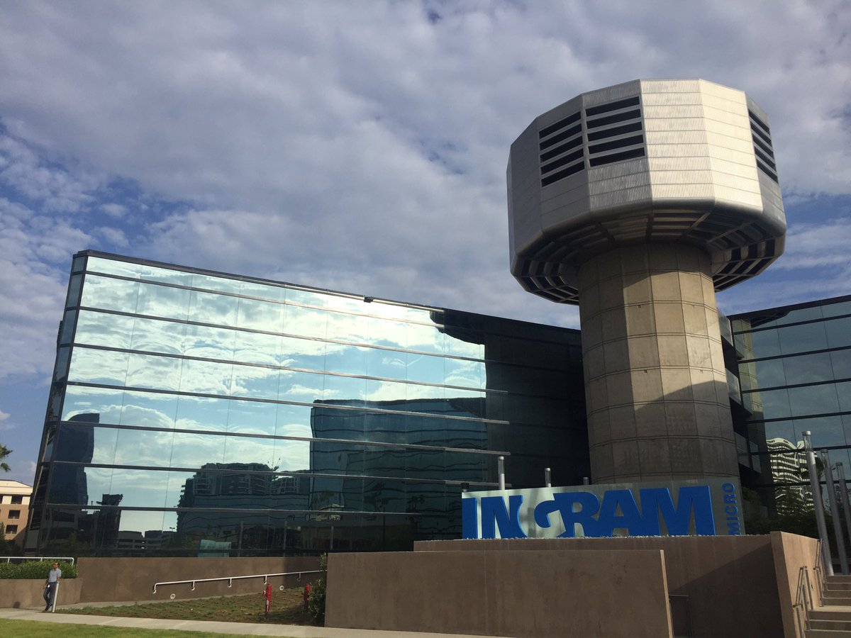 omelnikov's tweet photo. Ingram Micro HQ at 6 PM... #iamingram https://t.co/541FIXeyR4