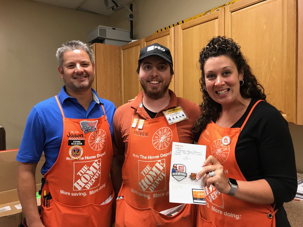 HosackVicki's tweet photo. Congratulations Andrew on your diamond award! @JStoneburner06 @Jrp110371 @GardnerD314 @HillardBob https://t.co/p7naQxgfg6