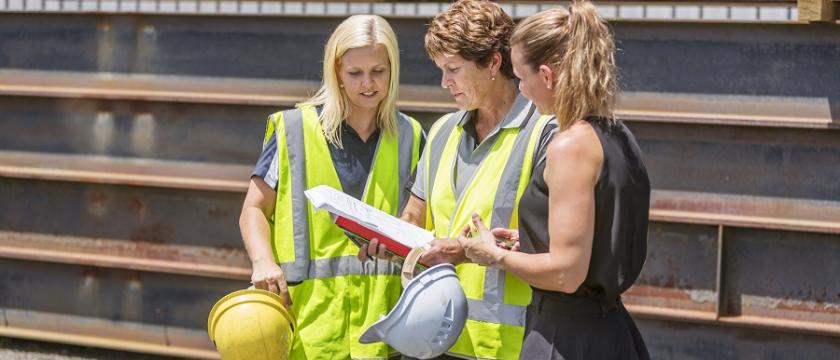 EngAustralia's tweet photo. What is the difference between volunteering and providing pro bono work? @EWB_Australia https://t.co/Rf20FI1s33 https://t.co/NuhN1Av526