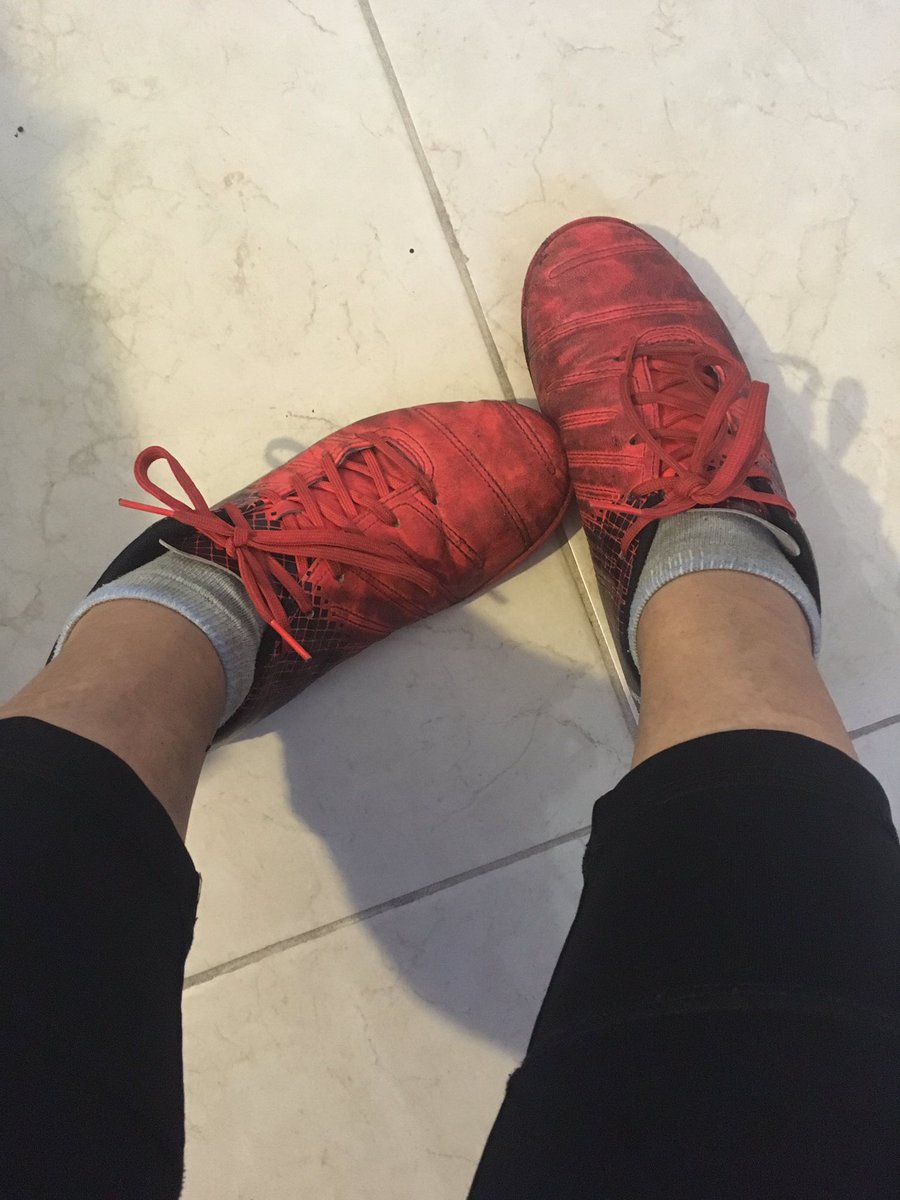 chabelitarivas's tweet photo. Regresando a las andadas #lunesdefucho #tachones #futbolfemenino #soccergirl 👟⚽️🏃🏻♀️ https://t.co/eb3FEOiWbo
