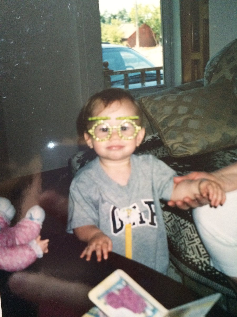 sylviaknap's tweet photo. Me when I'm trying out glasses at a glasses store... https://t.co/FLdZECk9qu