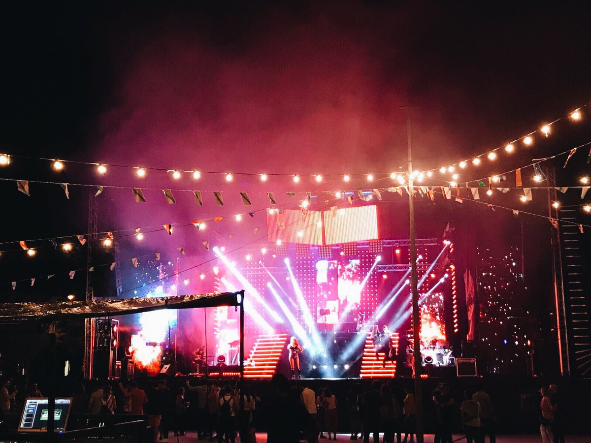 costaoesteorq's tweet photo. ¡Qué energía #Guillade! 🤸♂️🕺💃
Este primer pase ha sido increíble 😍 nos vemos en unos minutos con la última parte del #ALoLocoTour 🔥 https://t.co/UlF8rrY27P