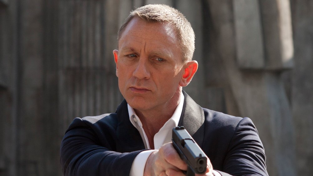 Variety's tweet photo. James Bond will return to the big screen in 2019 https://t.co/unb6N2r91o https://t.co/HjkhetWySz
