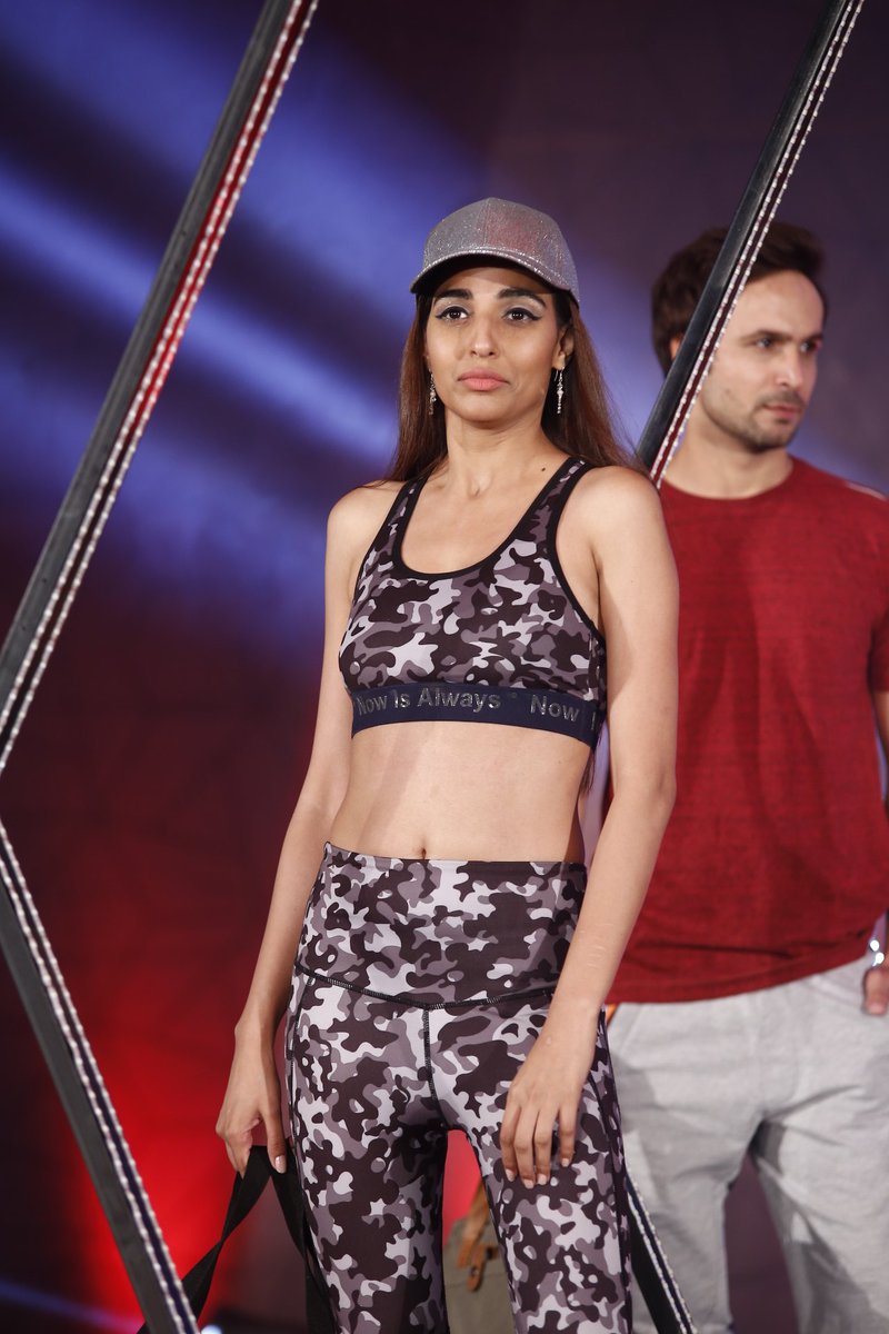 Fashiongaze1's tweet photo. @VanHeusenInd @VanHeusenIW #Vanheusen launches #Innerwear &#Athleisure #Brand #menswear #mensfashion #Picsby #HarshVerma #Fashion #blogger https://t.co/yfinqiJgVz
