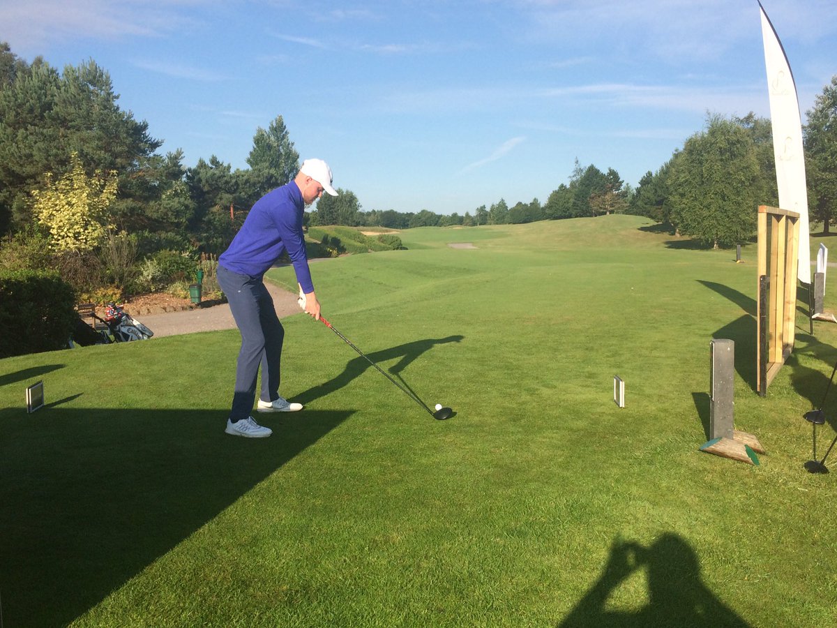 CumberwellPark's tweet photo. Home Pro @alexjacobs0 out in the 2nd group of the day and he splits the fairway! #teamcumberwell https://t.co/lcNK04FovL