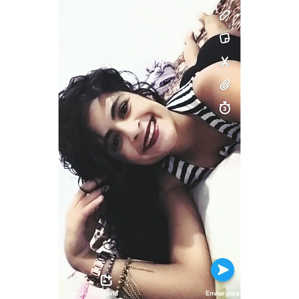 CarolBarbie1's tweet photo. Sigo Livre Maravilhosaaa..... 😘 https://t.co/LULzc5CPQ9