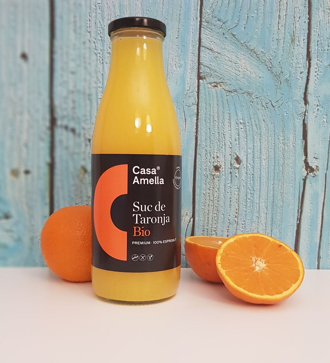 CasaAmella's tweet photo. Has trobat l'última novetat al teu establiment? El #SucDeTaronja és el suc d'un bon esmorzar!
Recorda, només quan és #fruitaespremuda! 🍊💪 https://t.co/8MHMry5TNx
