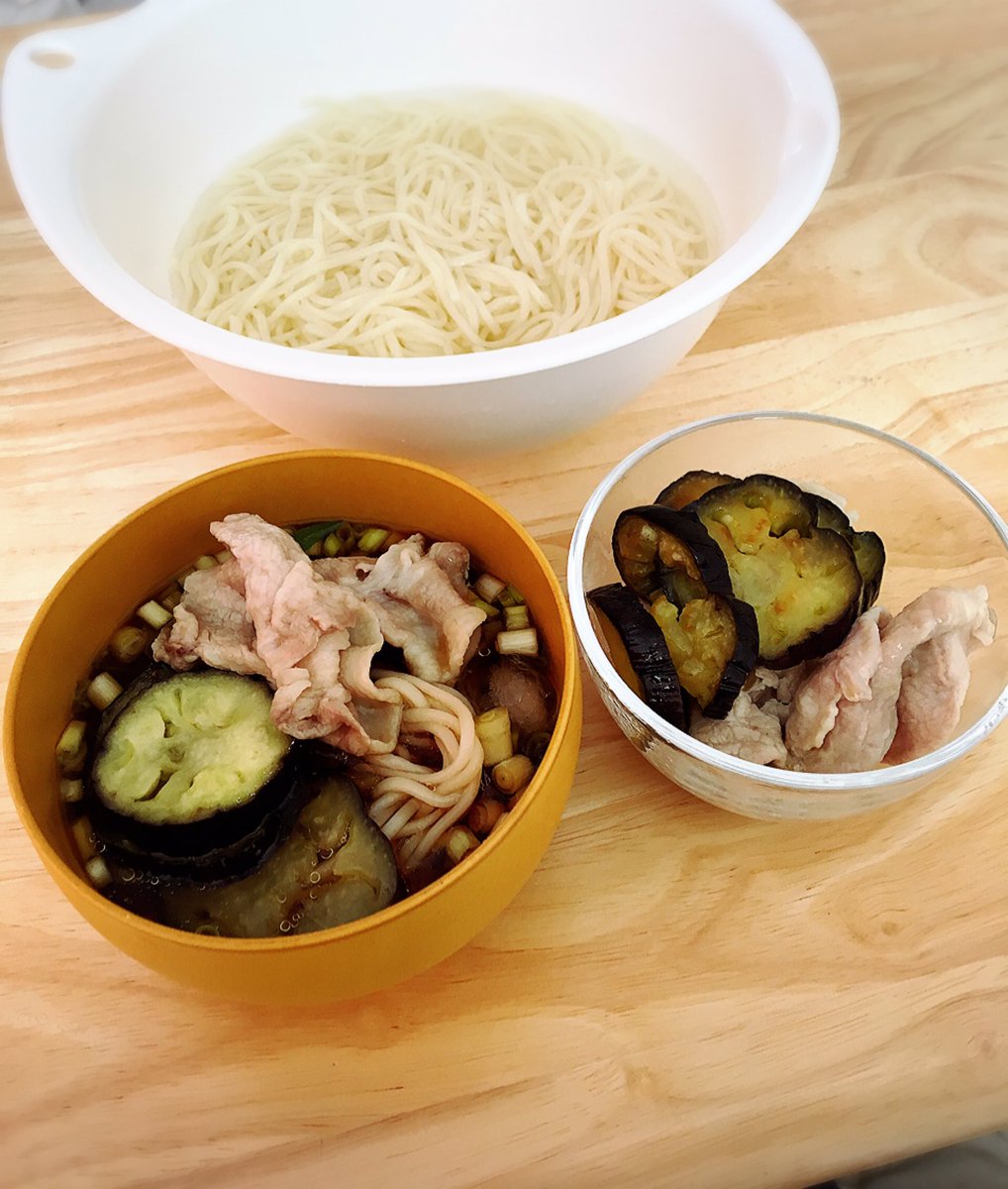 まり على تويتر 今日のごはん ひやむぎと豚肉とお茄子 茄子は茹でてから油で炒めたよ シソとおネギも合わせて美味しくなりました 食欲落ちた時でも食べやすいお家ごはん お腹ぺコリン部 Twitter家庭料理部 今日のごはん フェレカフェ T Co Pqbi8bivch