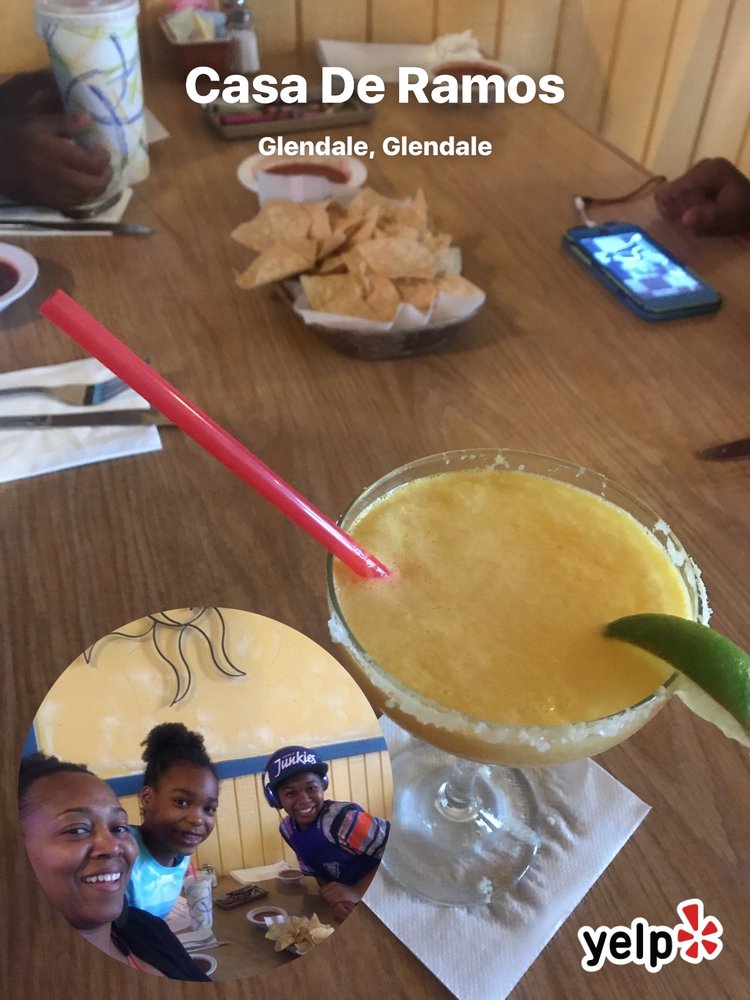 preshus4real's tweet photo. Dinner with my kiddos. (@ Casa De Ramos) #Yelp #Yelfie https://t.co/pwjckym4TD https://t.co/heg9jPuwjg