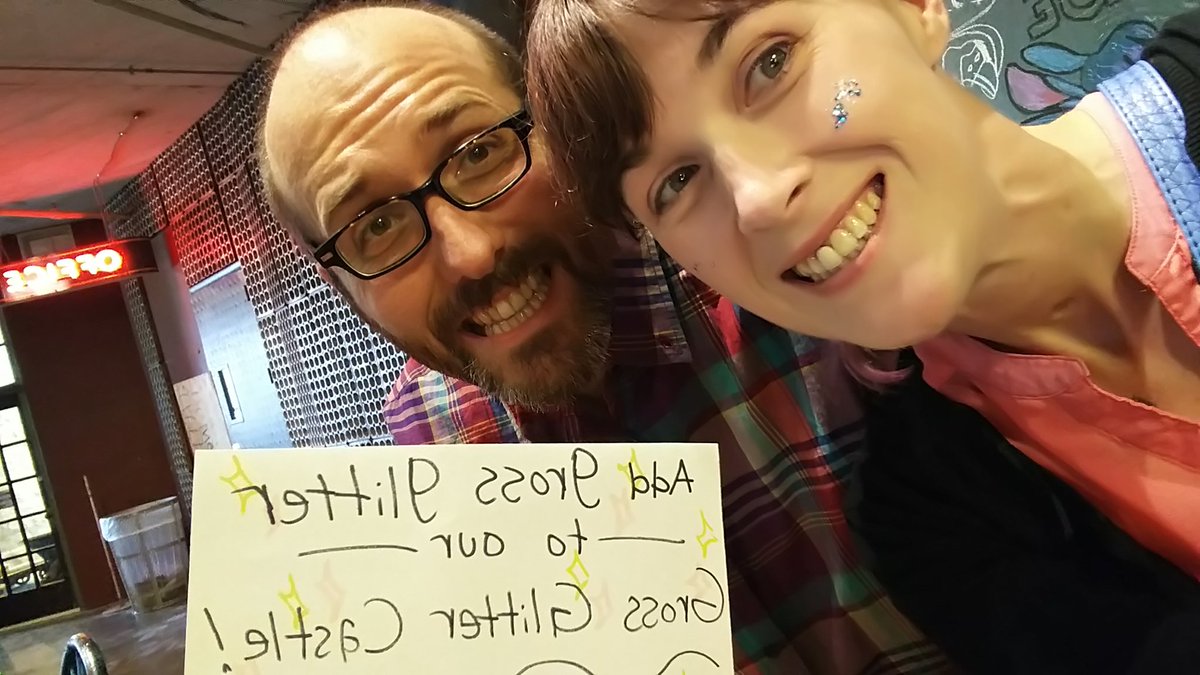 Animat3dM3's tweet photo. Photo dump! #GeeklyCon17 https://t.co/CXIzj0qWgp