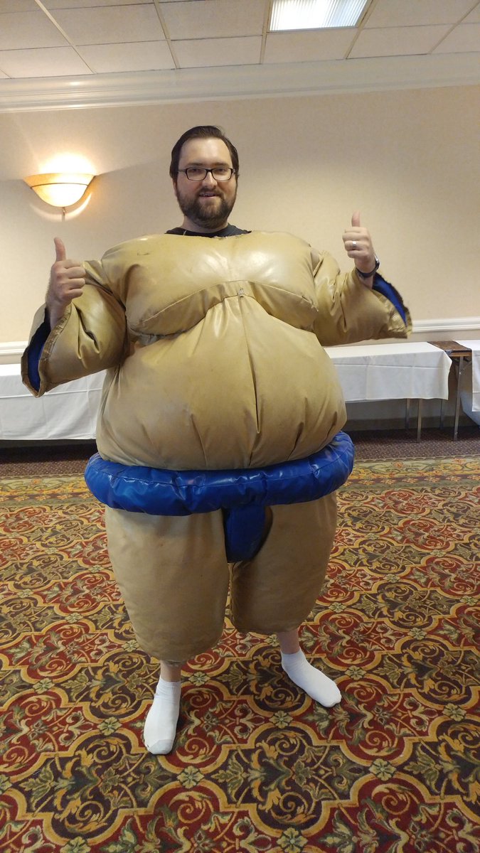 Animat3dM3's tweet photo. Photo dump! #GeeklyCon17 https://t.co/CXIzj0qWgp
