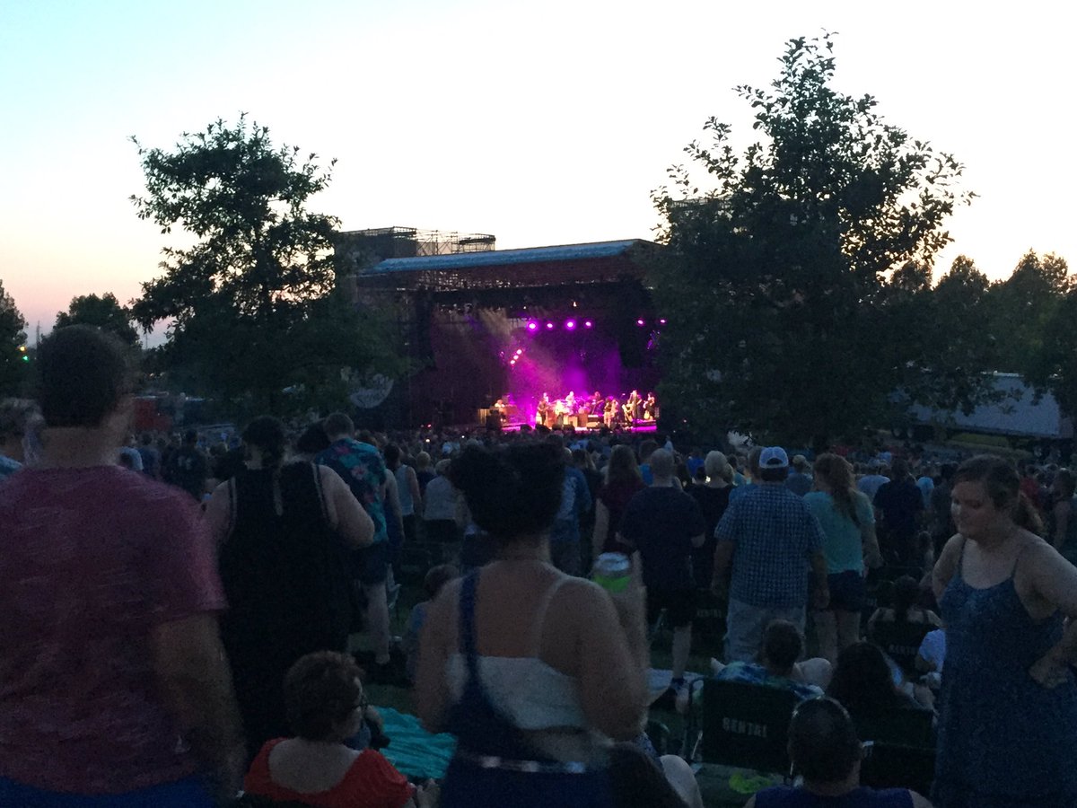 hilbil1191's tweet photo. Tedeschi trucks band...💃🏻🙌🏼 https://t.co/bBDTR8H1r0