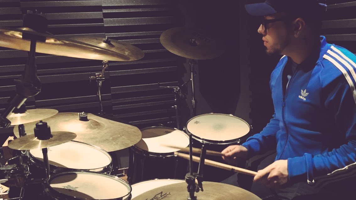 michelllmusic's tweet photo. Seguimos trabajando en el disco 🥁🔥 https://t.co/x2bWOjnkzg