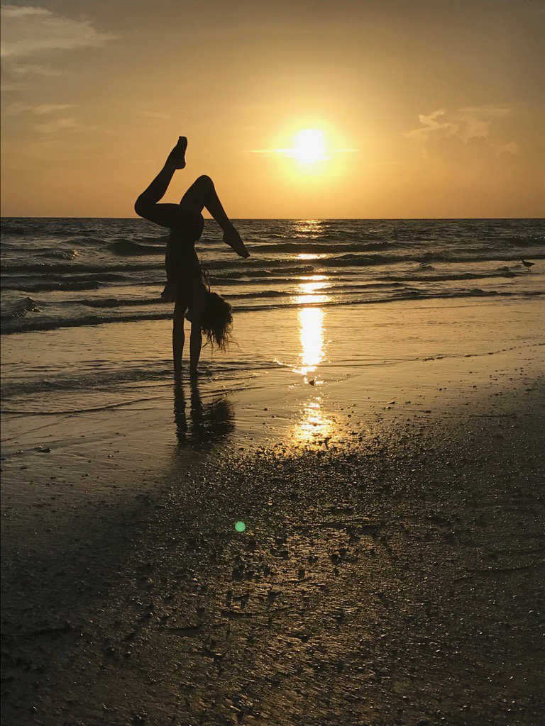 Charlotte having fun at sunset in Siesta Key. <a href="/aelliott12778/">Andrea Elliott</a> #greatvacation