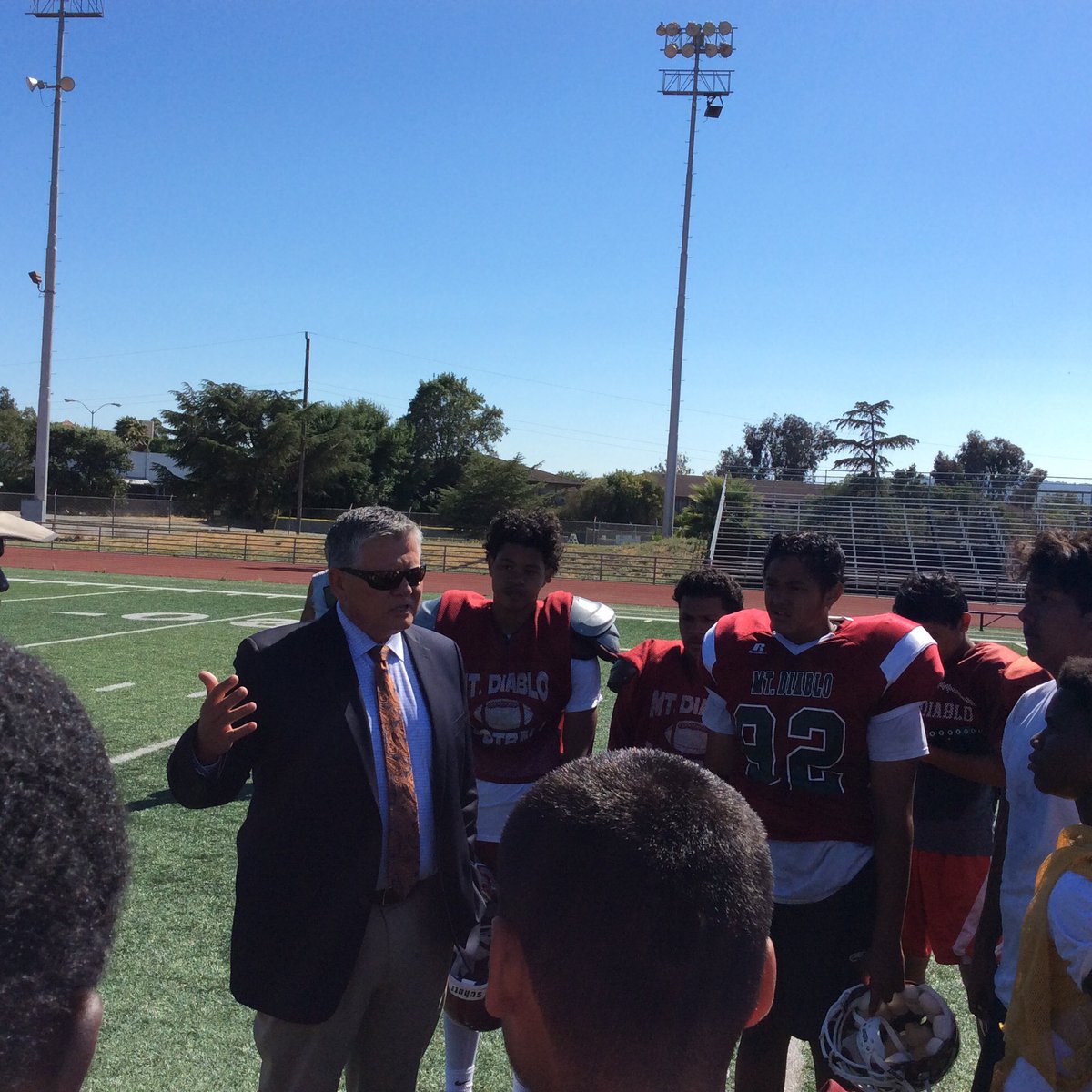 IHTA_Made's tweet photo. Thank you Chief of Police Guy Swanger for donating his time and funds $3000 donated to purchase 10 new helmets.
Believe, Compete Everyday! https://t.co/kvGKsTAiNp