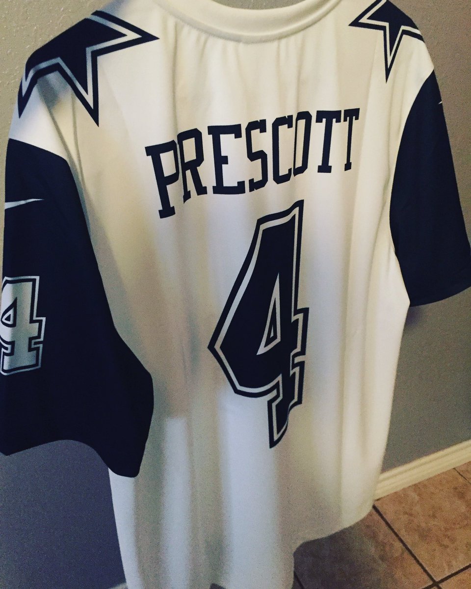 joshp_52's tweet photo. Wanna throw a big S/O to my bro for the awesome birthday gift, ready to rep my boy! #DakToTheFuture🏈 #CowboyNation @dak @dallascowboys https://t.co/yWfqJyxZ79