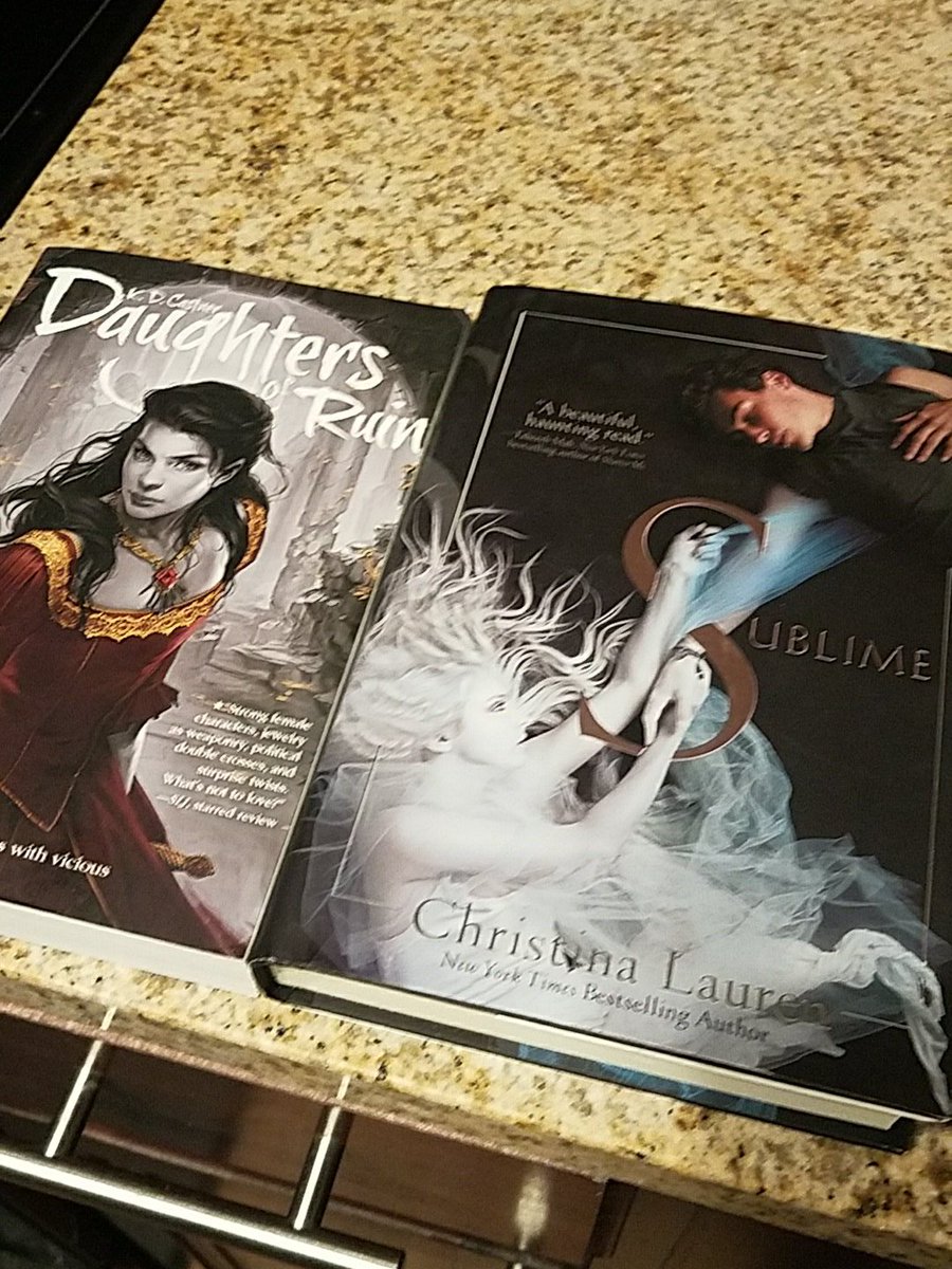 stephhinden's tweet photo. My local #librarian has become my favorite person to talk books with; i even got free books. #librarylife #yabooks #booknerd #ya #toread https://t.co/wPYqM5CRqS