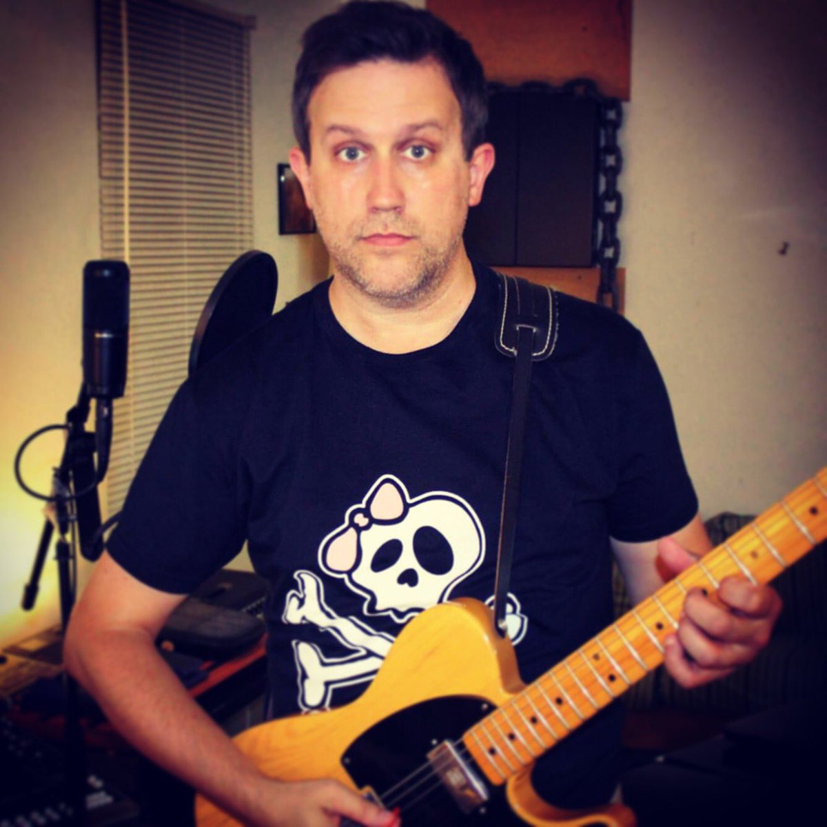 timkaye's tweet photo. In the studio... #timkaye #baltimore #telecaster #synthpop #chillwave #danimartín https://t.co/BZw38ZdM7M