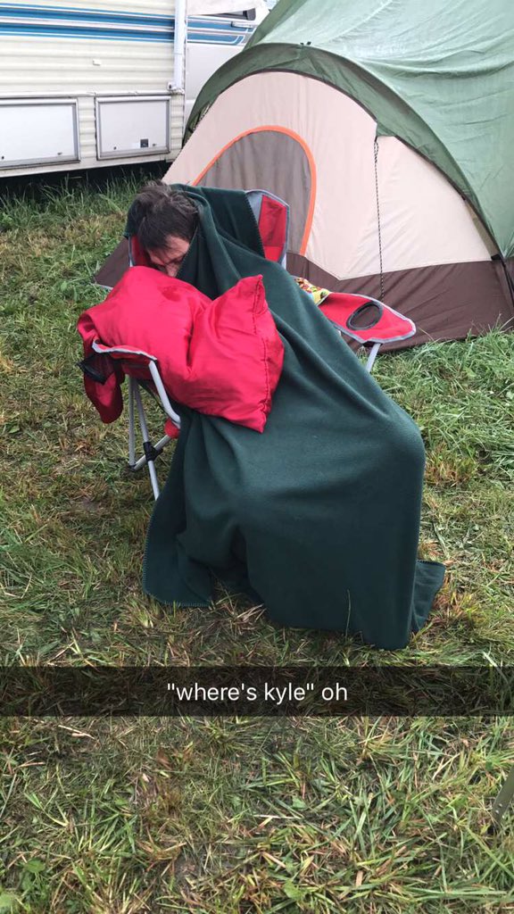 CTConfess2015's tweet photo. "above average CT sleeping arrangements"
Amazing https://t.co/G7VjIU25H7