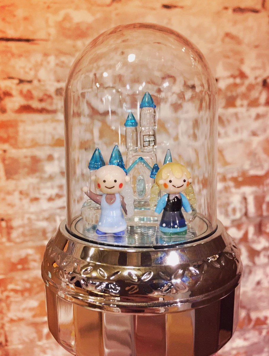 はこだて明治館 公式 くまさんの夏休み 明治館でオルゴールづくりに挑戦 どんなオルゴールができたかな 手作りオルゴール工房 お好きなオルゴールにガラス小物や シール ペンなどで飾りをつけます 料金 約2 000円 所要時間 約60分