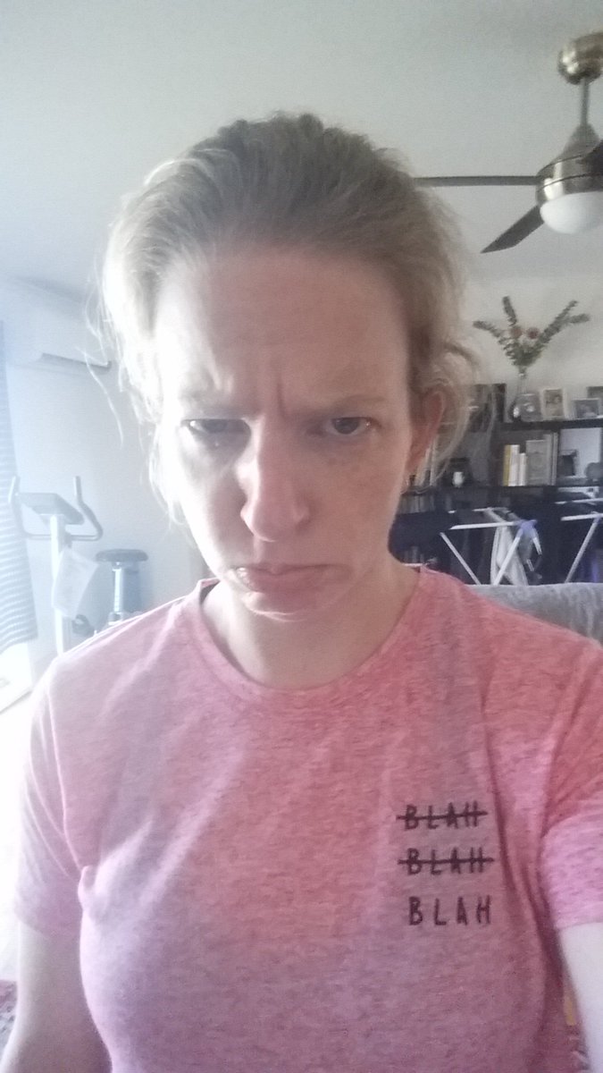 Jolikestowrite's tweet photo. #peakerdown (ish). I think I'm broken @MyPeakChallenge 🙁
First my left shoulder, now my left knee. Gah! #mindwillingfleshweak
@SamHeughan https://t.co/fVtRQsIOK0