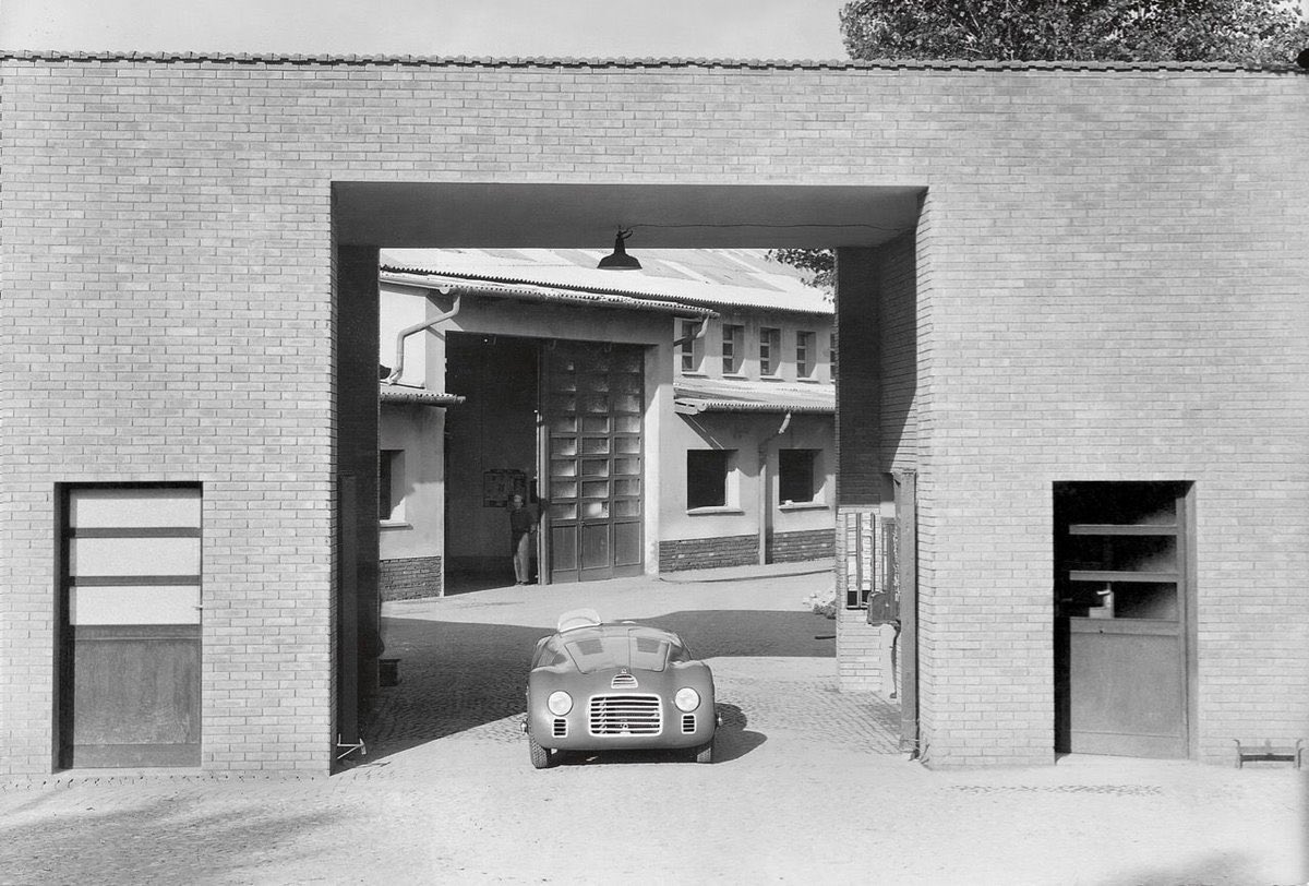 JGrunsell's tweet photo. Ferrari, past, near present & present. @FormulaOneWorld @savage42inc #maranello #factorygate #Ferrari70 @Jason_A_Swales @SupercarOwner https://t.co/YsxEQCgU1A