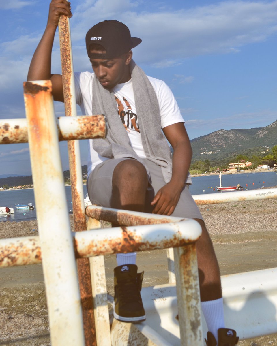 Ninth_009's tweet image. Photography from Corfu Greece 🇬🇷🙌🏾... Visit ninthstreet.co.uk in order to purchase your garments #ninthstreet #stylelikeus