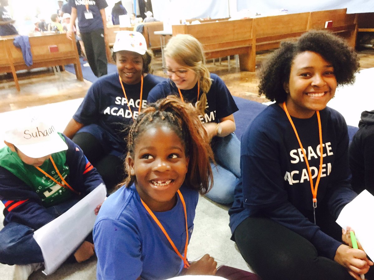 StMarysBec's tweet photo. Let Holiday Club 2017 begin! #awesomechildren #crazyleaders @chelmsdio @c_of_e https://t.co/aGB1Xh8MG9