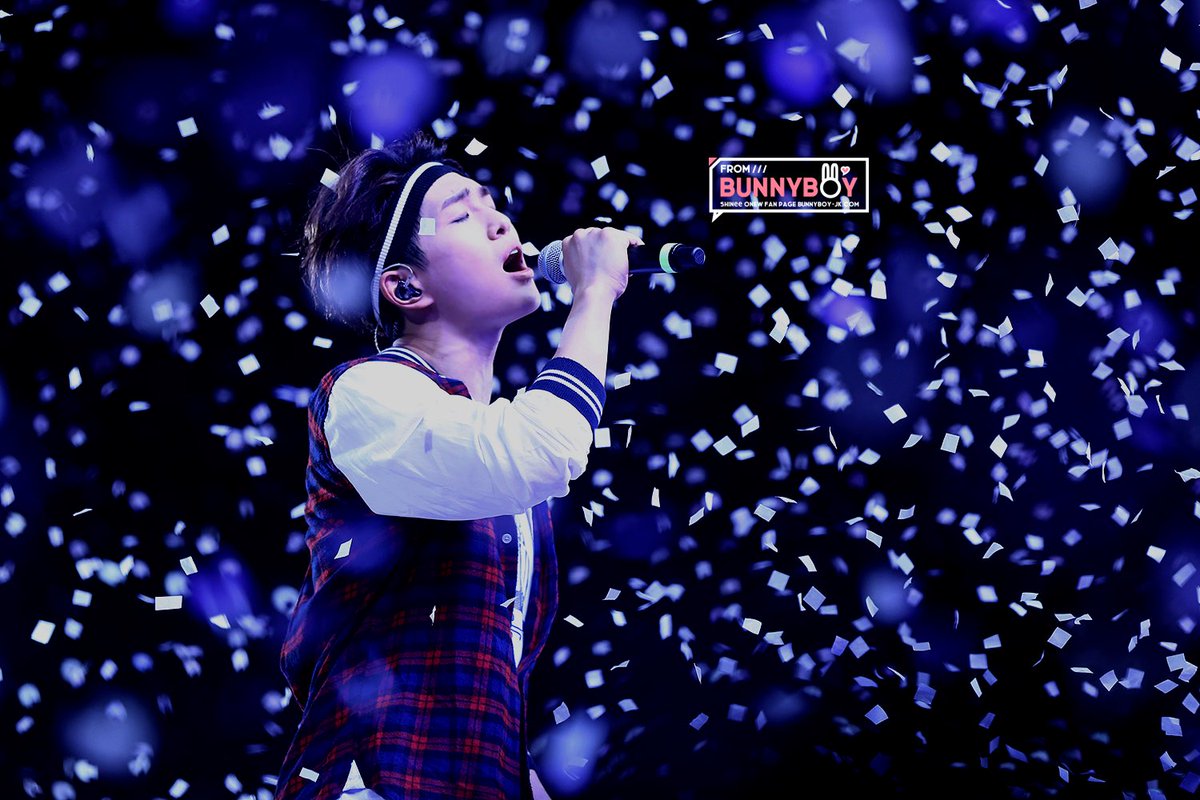 pics_onew's tweet photo. 🐰Onew × Confetti🌬
#SHINee #onew https://t.co/6QWMoiaAcK
