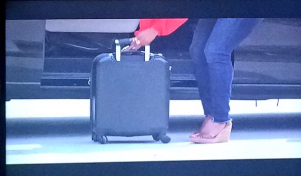 Marjitayem's tweet photo. When @BacheloretteABC isn't  fooling anyone with that empty suitcase.....#thatshitisempty #TheBachlorette https://t.co/f4ow6iDWFT