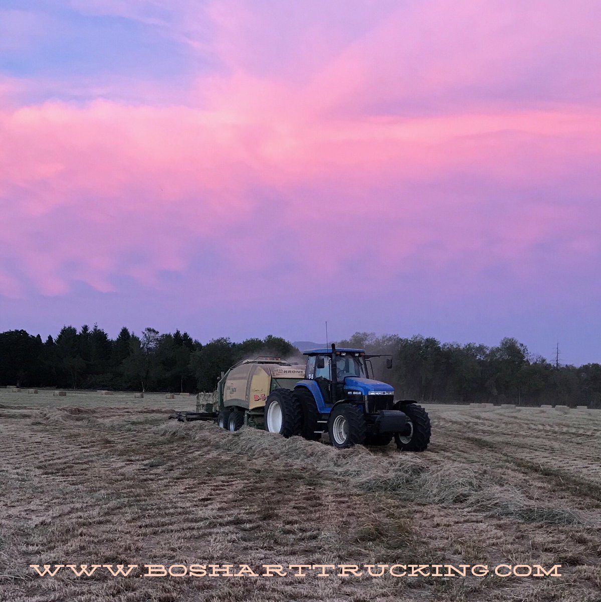 TeamBoshart's tweet photo. Oregon sunset from the field, beautiful. #ORag #bigbaling #ORbiz #AgDay365 #farming #farm #ActualLivingFarmer #GrassStraw #export @KRONE_NA https://t.co/TpOpnKYksu